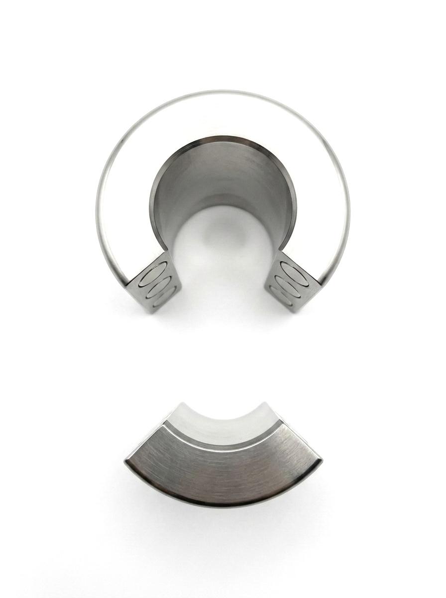 KIOTOS  Steel Magnetic Ball Stretcher, Length - 5,5cm, Diameter - 3,5cm