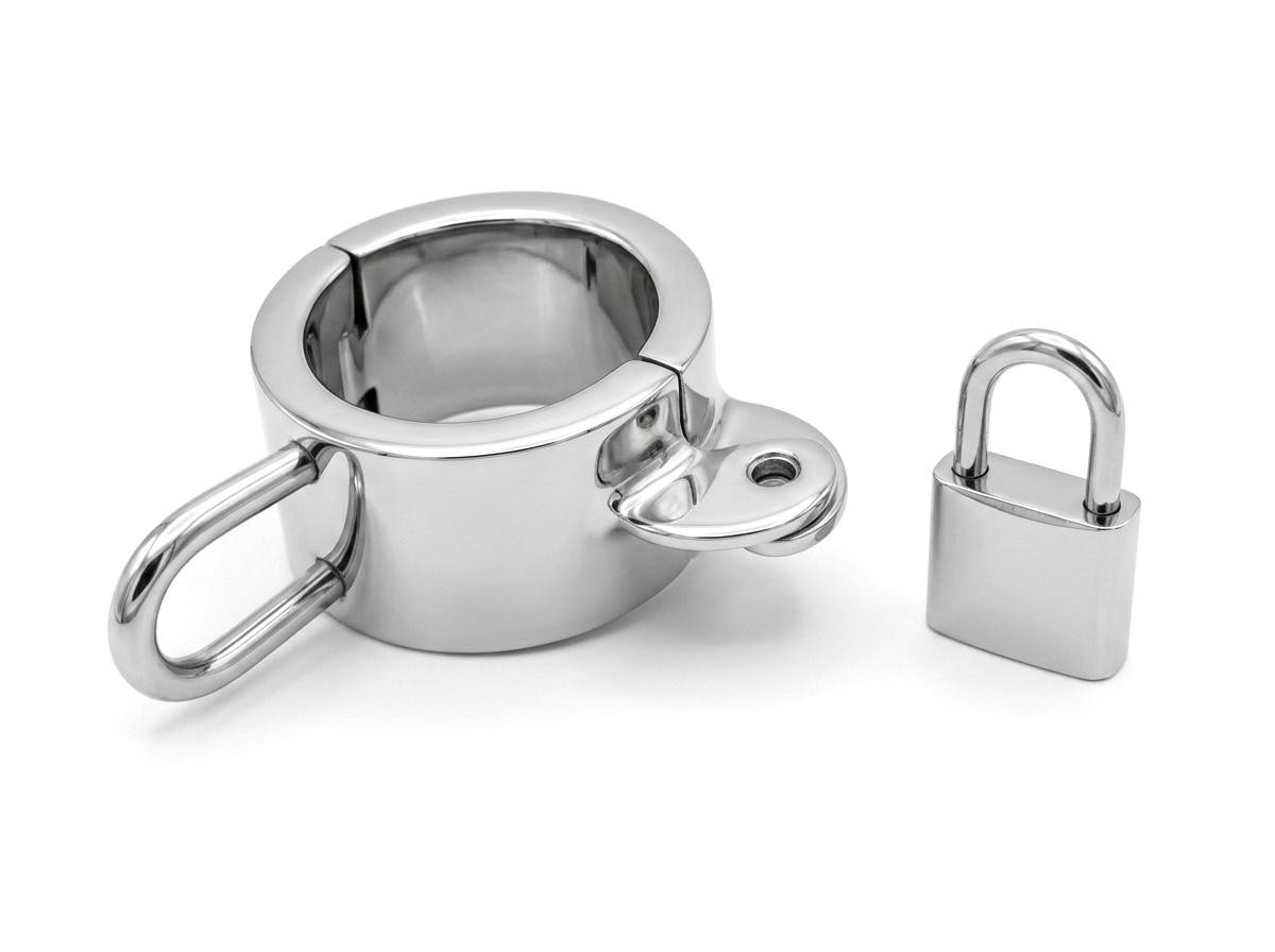 KIOTOS Cock & Ball Shackle, Small - 3cm